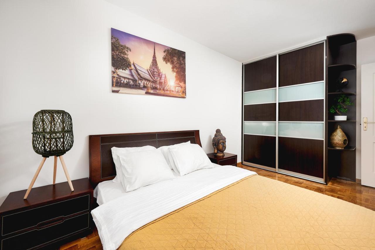 Lumina Spacious Apartment Near The Railway Station Warszawa Eksteriør bilde